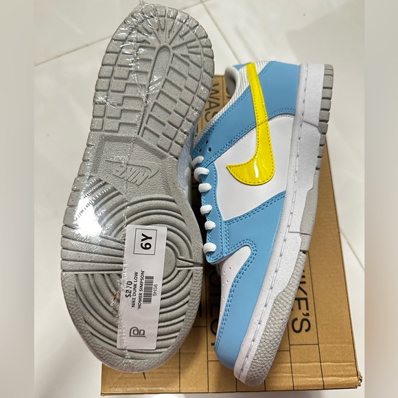 Nike Dunk Low Sneaker in Blue Chill | Yellow Strike White - Picture 12 of 13